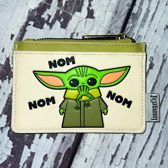 Loungefly Star Wars Mandalorian Snack Time Zip Cardholder BoxLunch Exclusive - Picture 1 of 7